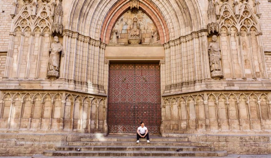How to Overcome Being Alone When You Travel