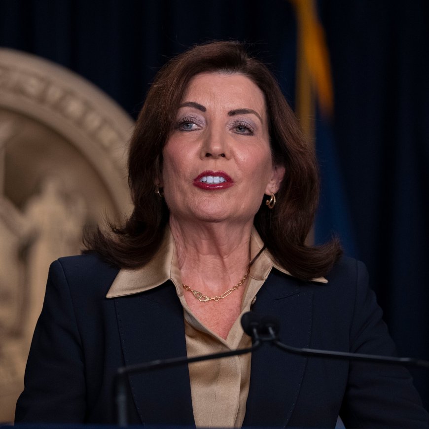Could Branding Herself as a ‘Mom Governor’ Help Hochul Win Re-election?