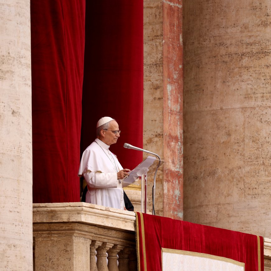 Pope Leo XIV Calls for End to War in First Sunday Blessing as Pontiff