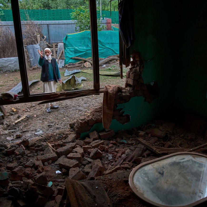 A Night in Kashmir, Caught Between India and Pakistan’s Fight