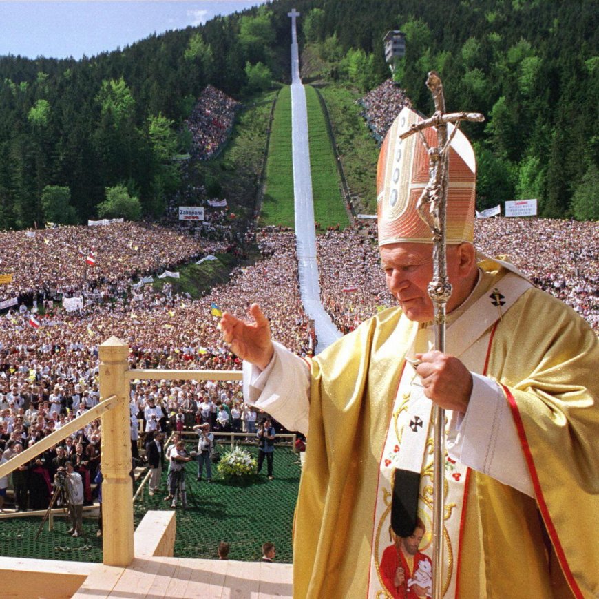 Here are 6 times when popes shaped history, for better or worse.